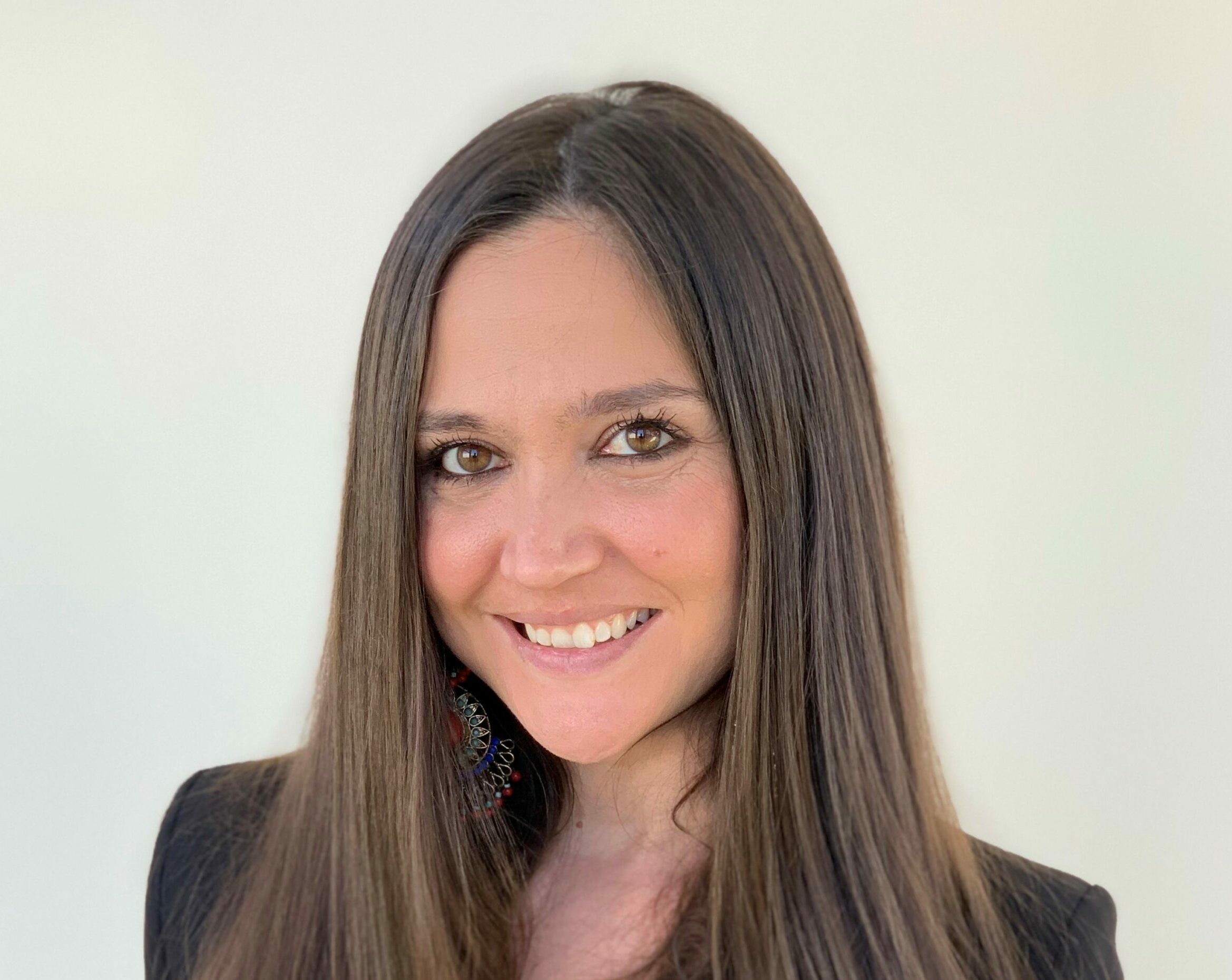 Ariane Beeston headshot