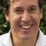 Daniel Moss Headshot