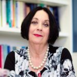 Louise Newman headshot