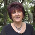 Associate Professor Lynne Magor-Blatch head shot