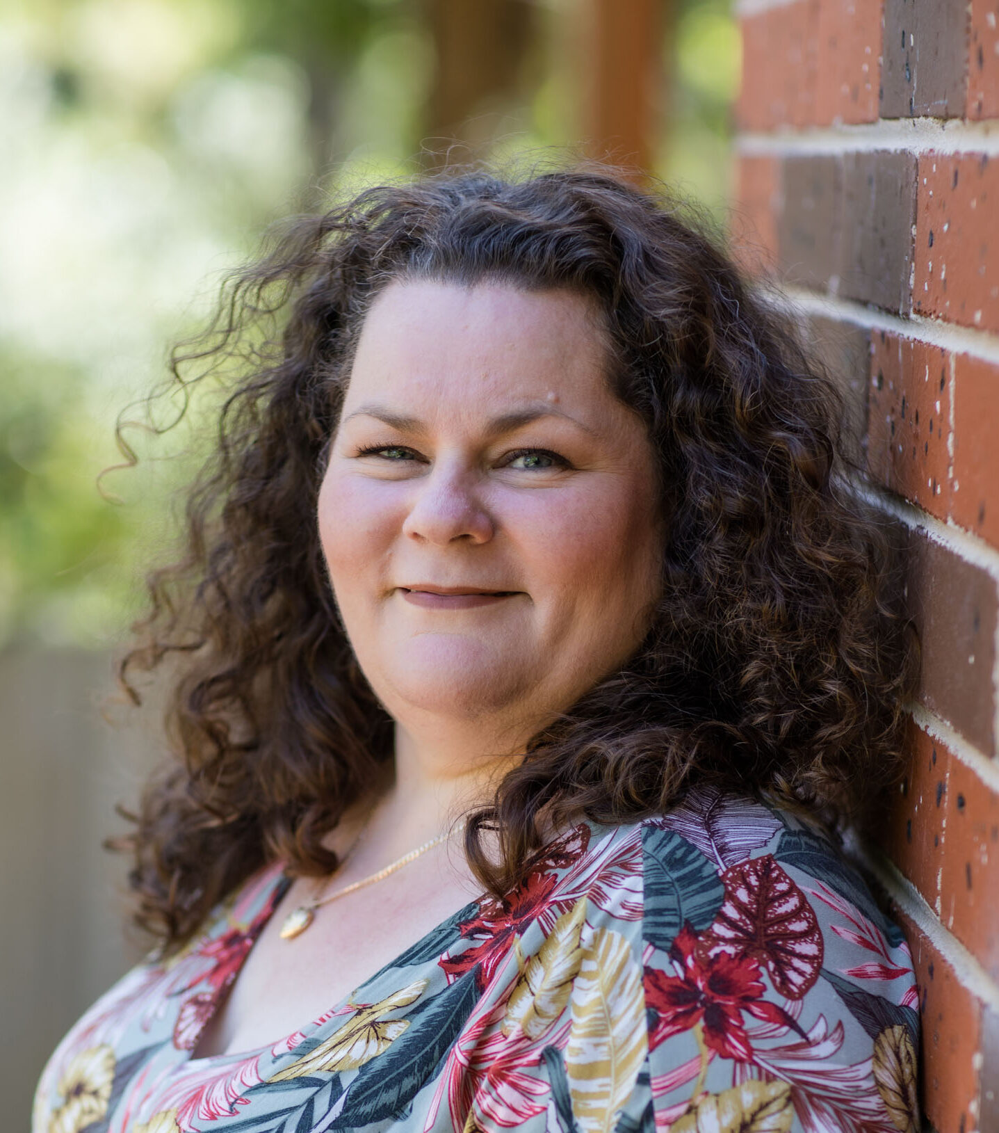 Julie Rickard headshot